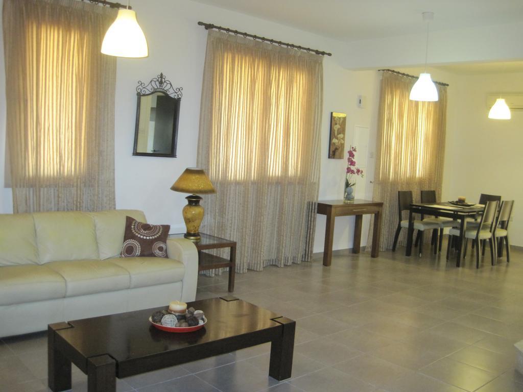 Polyxenia Isaak Villa Heaven Pernera Protaras Exteriér fotografie